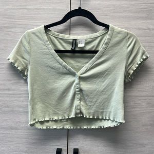 crop top